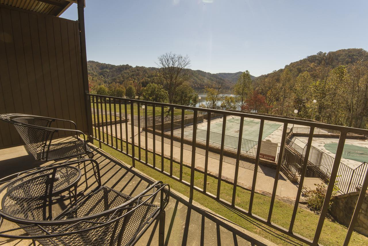 Buckhorn Lake State Resort Park Gays Creek Exterior photo